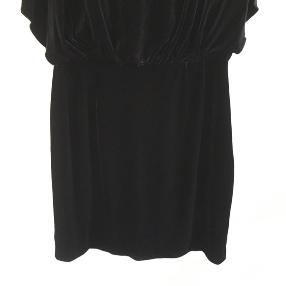 NWT Jessica Simpson Black Draped Open Back Velvet Dress Sz 12 Batwing sleeves - Picture 4 of 15